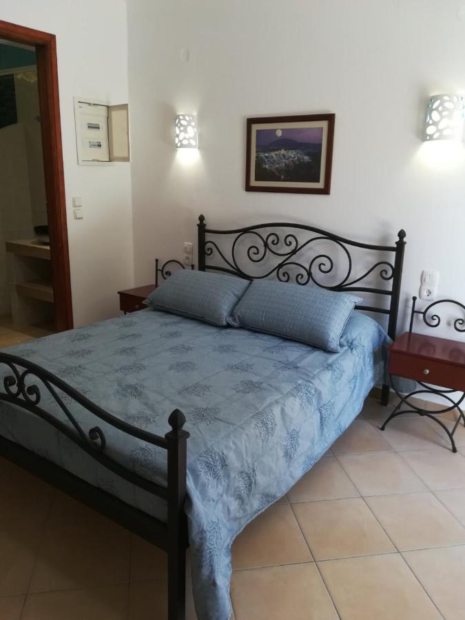 Kamári Leonidas Apartments מראה חיצוני תמונה