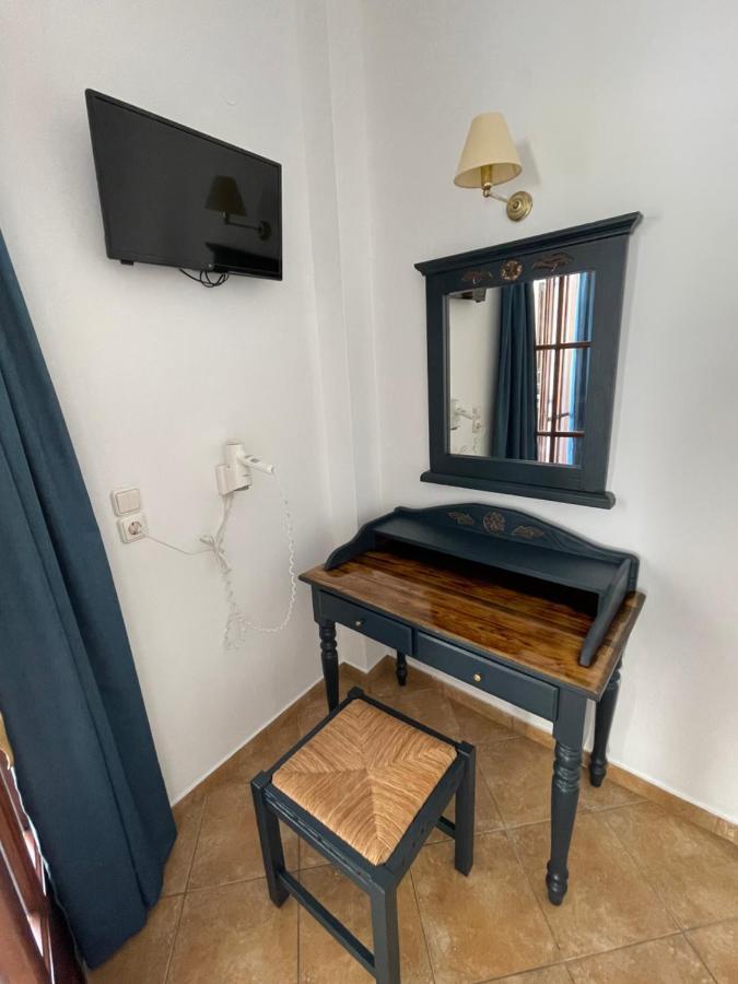 Kamári Leonidas Apartments מראה חיצוני תמונה