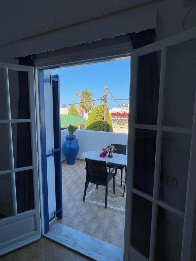 Kamári Leonidas Apartments מראה חיצוני תמונה
