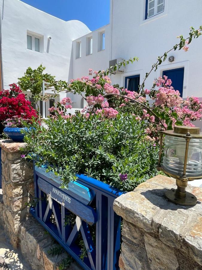 Kamári Leonidas Apartments מראה חיצוני תמונה