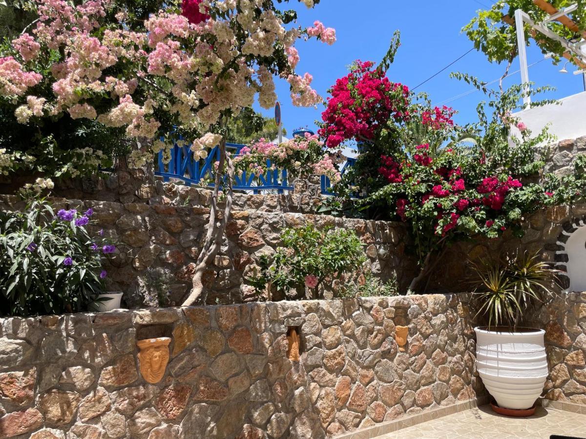 Kamári Leonidas Apartments מראה חיצוני תמונה